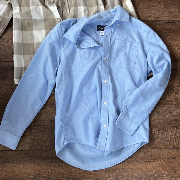 Bundle of button down long sleeve shirts boys 10/12 - Picture 2 of 5